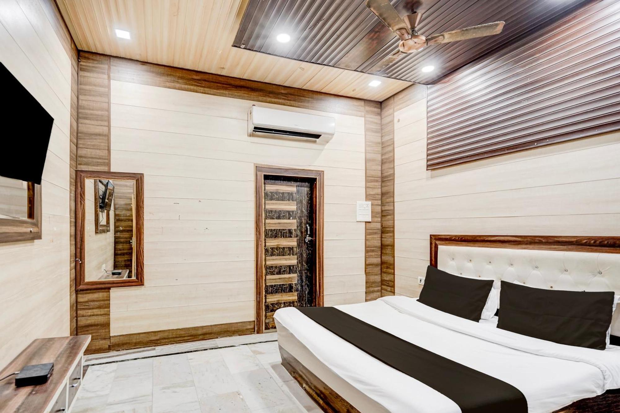 Hotel O Mayur Resort Mathura Exterior photo